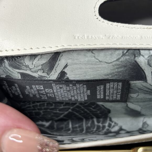 Black Patent Leather Ted Baker Wallet Crystal Bow Bobble - Picture 9 of 12